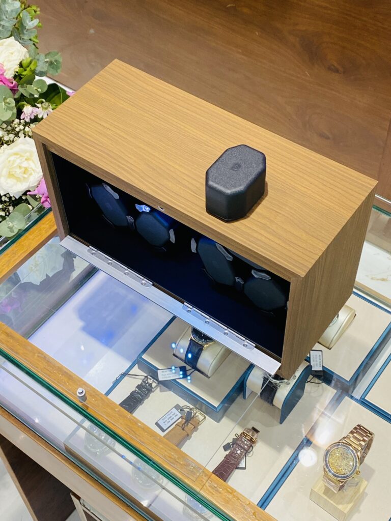 Hộp Xoay Đồng Hồ Cơ Giá Rẻ 6 Ô (1)